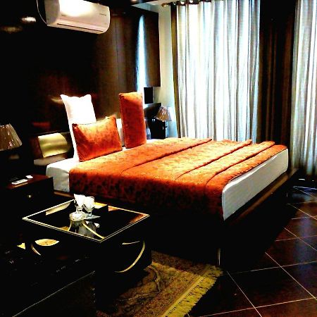 Bling Hotel International Multan Luaran gambar