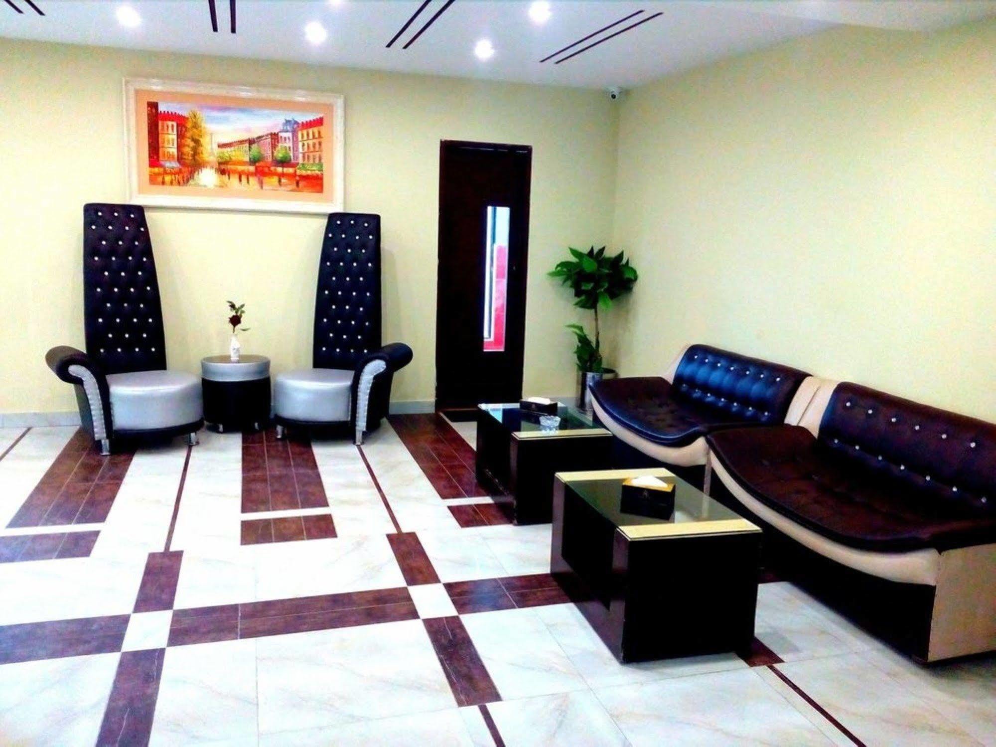 Bling Hotel International Multan Luaran gambar
